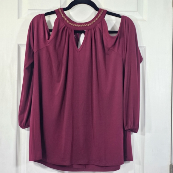 Tempted Hearts Burgundy Long Sleeve Cold Shoulder Lace Shirt Size Large - Picture 1 of 15